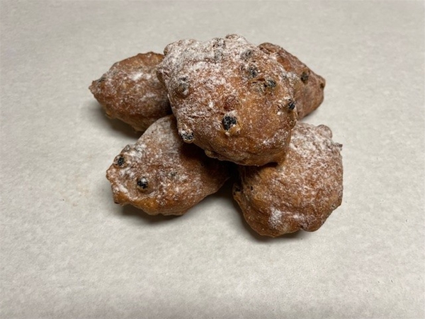 Oliebol met krenten